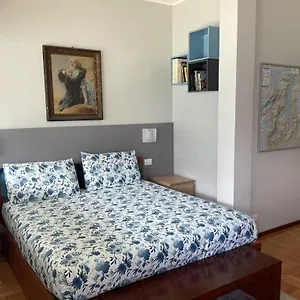  Guest house Lakeviewcabin - King With Balcony Italy